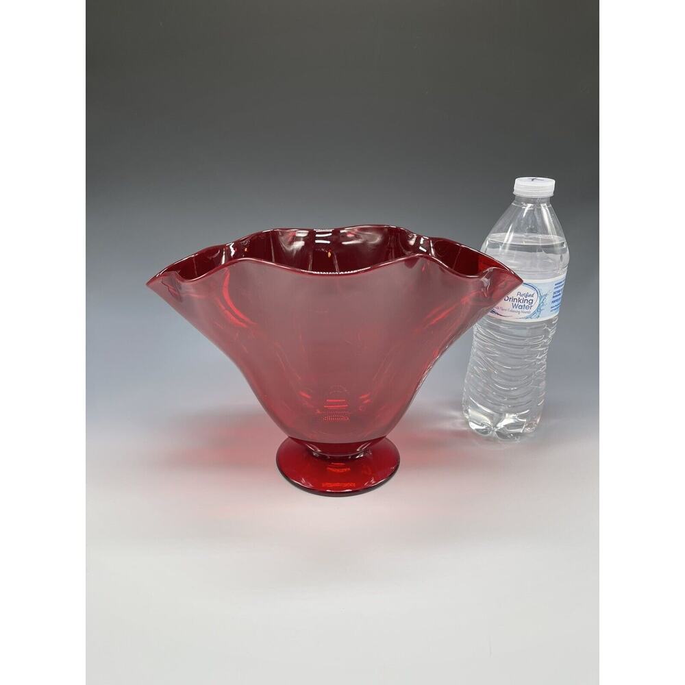 Vintage Pairpoint Gunderson Glass Ruby‎ Red Fan Vase Ruffled Pedestal Oval
